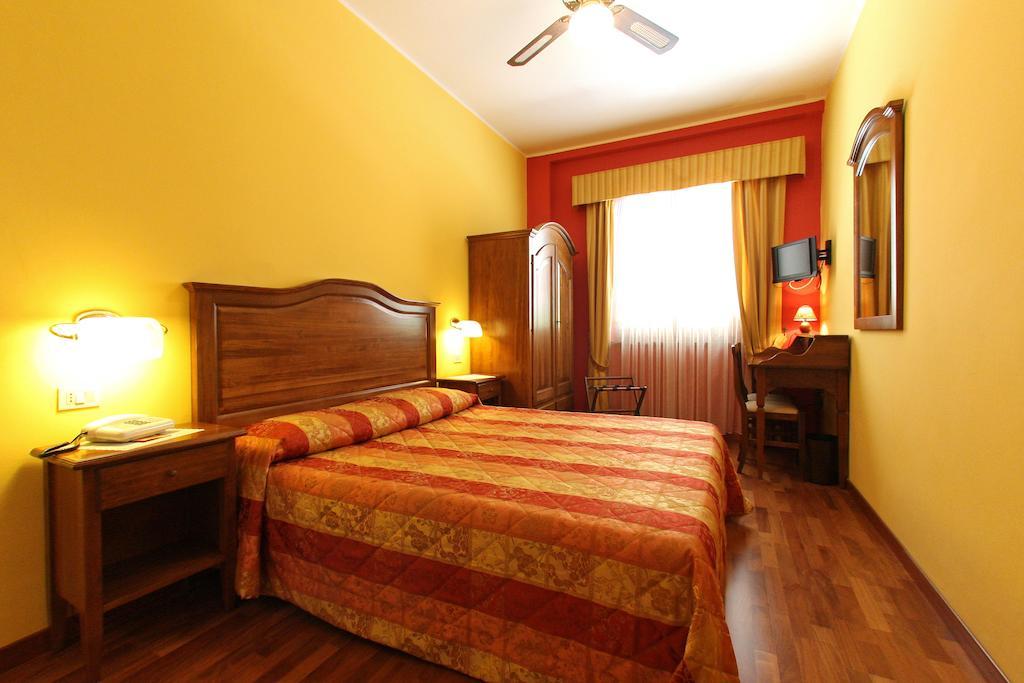 Hotel La Torre Ai Mari 3*